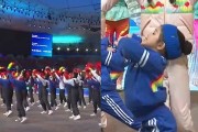  朗斯老将退役仪式感动全场观众  